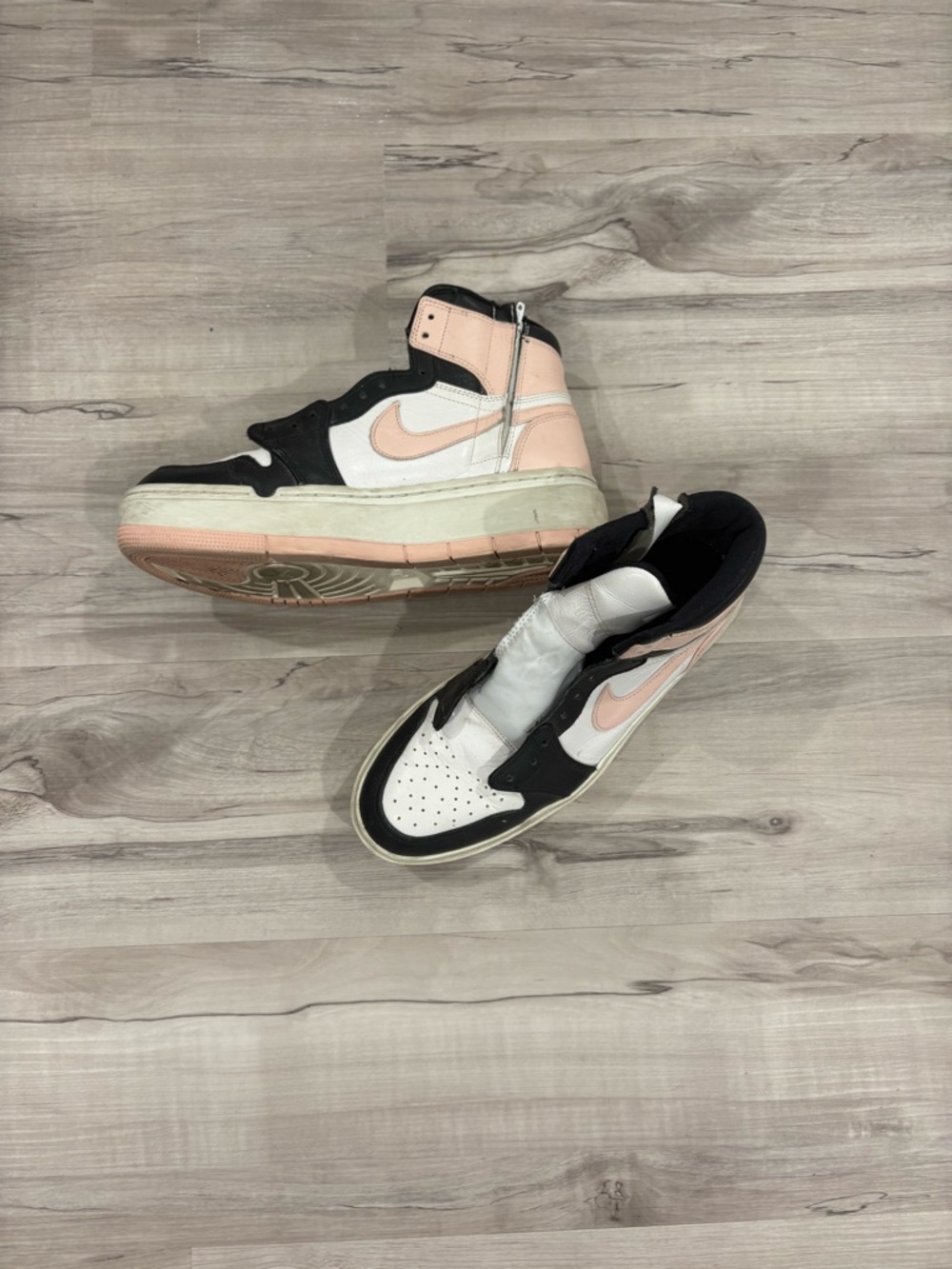 Nike Air Jordan 1 Mid - White, Black & Light Pink
